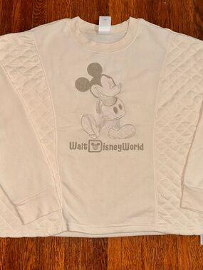 Disney XL Mickey Mouse Sweater Embroidered Quilted Design Brand New Without Tags
